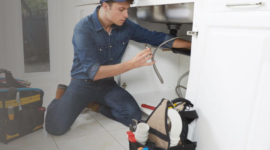 Local expert plumbing services in Blandinsville, IL